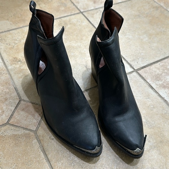 Western style booties with metal details. #western - Picture 2 of 6